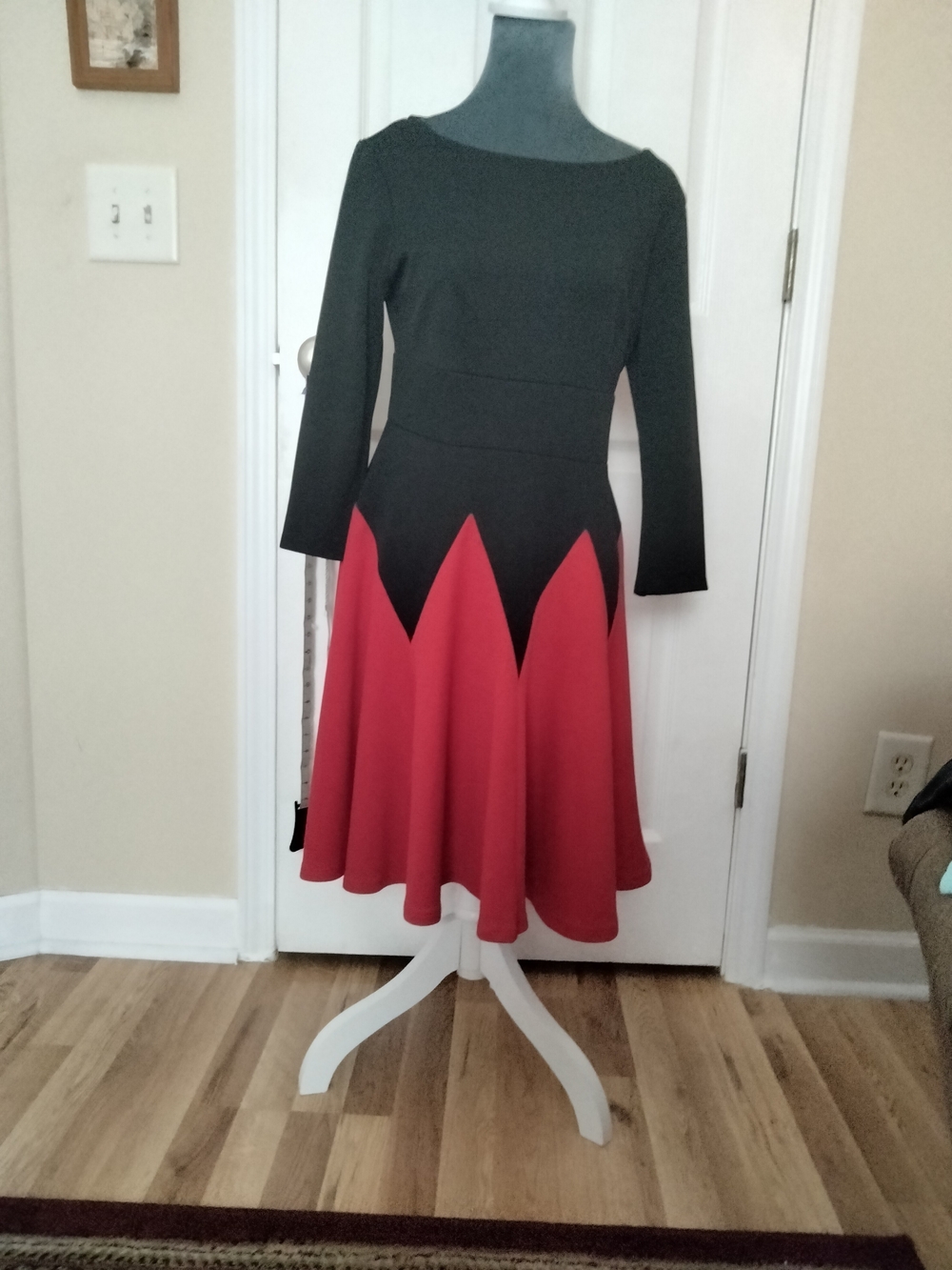 Gabby Skye Black and Red Long-Sleeve Fit & Flare Dress
